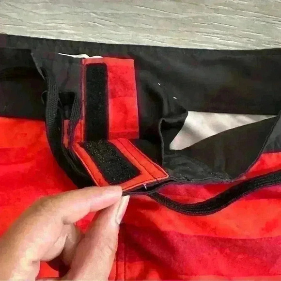 No Fear Men’s Board Short Or Swim Trunks Size 34 Red Black & White Stripe - Picture 2 of 13